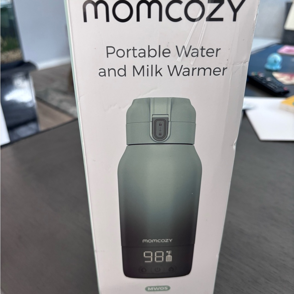 Momcozy water and milk warmer